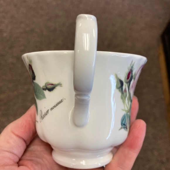 Roy Kirkham Redoute’ Roses 3 sets of Tea cup fine bone china England, 1996 - Picture 6 of 10